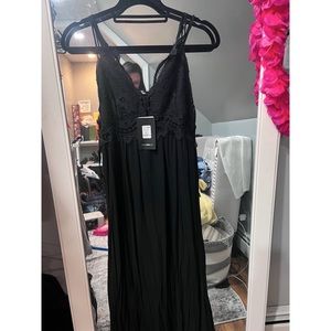 Fashion Nova. Maxi black dress. NWT